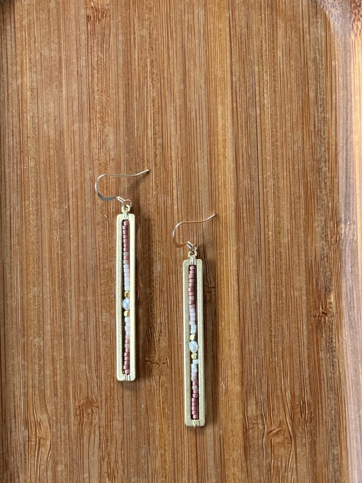 Minimalist Collection : Gold Bar in Pink & Pearl