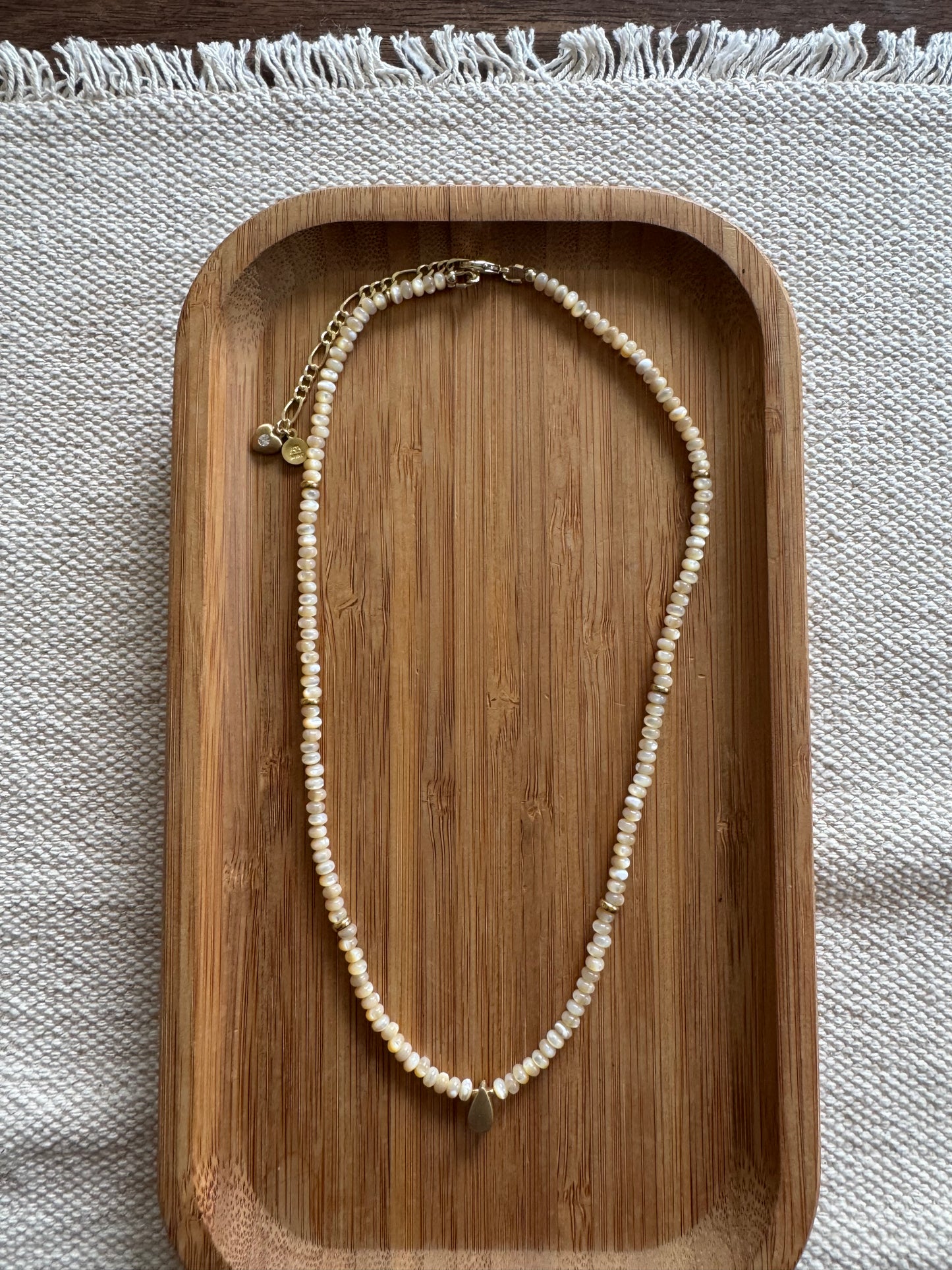Honeyed Pearl Beaded Necklace | Mother of Pearl Gemstones Beads